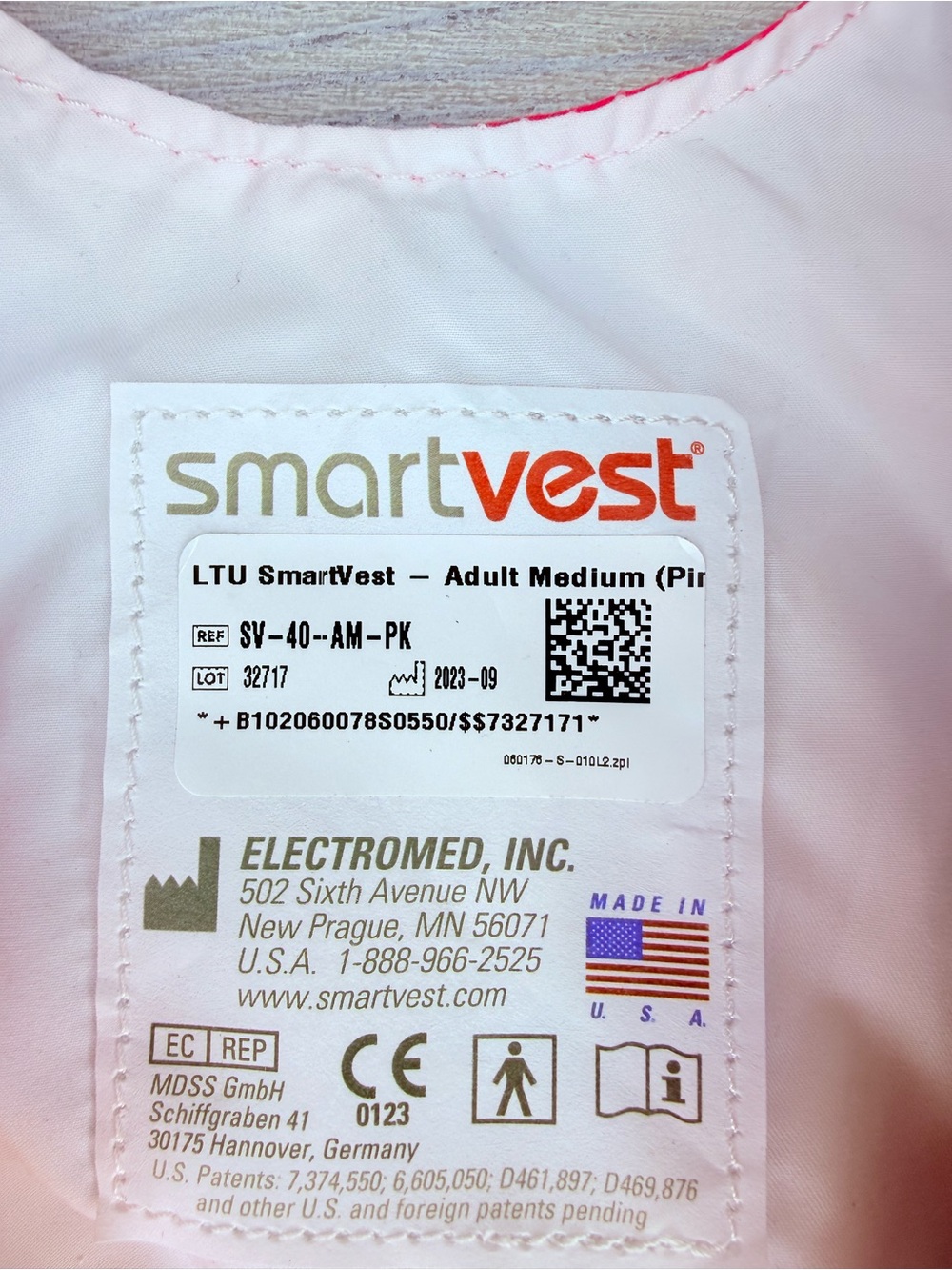 SmartVest Airway Clearance System garment vest by Electromed  for HFCW - Picture 3 of 4